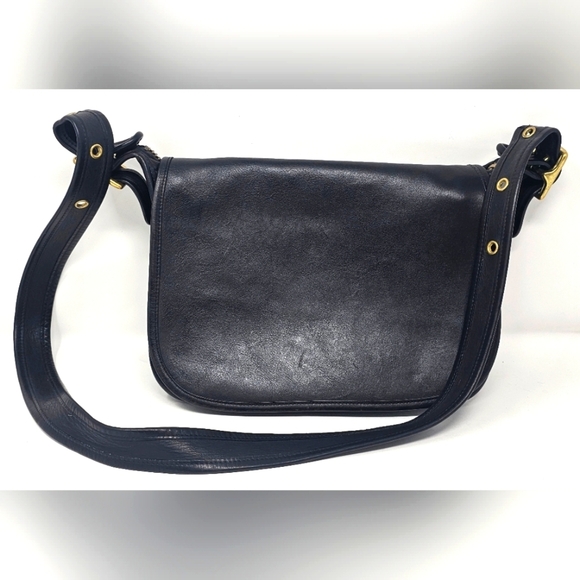 Coach Handbags - COACH Vintage Patricia Legacy 9951 Leather Crossbody Saddle Messenger Black